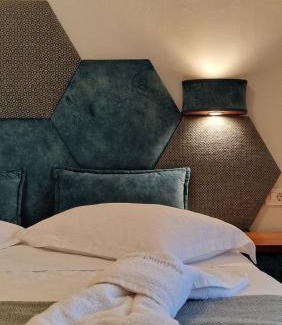 Adamas Hotel | Hotel Dionysis Studios