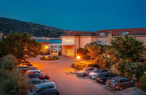 Baska Hotel | Hotel Dobrovit
