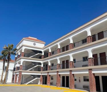 Juarez Municipality Hotel | Hotel Dunas Near Consulate