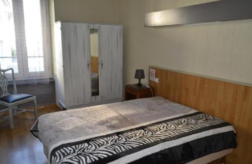 Centre Ville d'Ales Hotel | Hotel Durand Le Patio