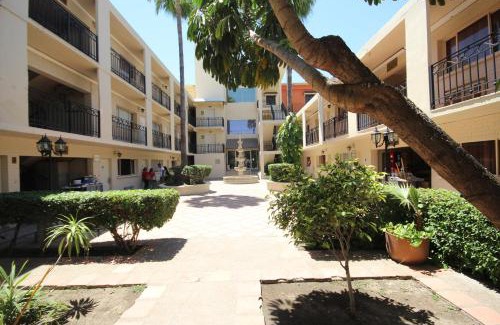 Reynosa Hotel | Hotel El Camino Inn & Suites