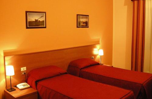 Rozzano Hotel | Hotel Forum