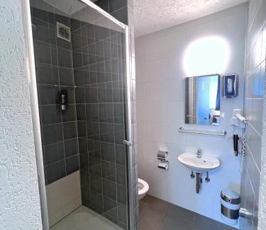 Holsterhausen Hotel | Hotel Frohnhauser Hof