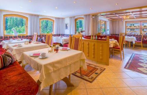 Vorderlanersbach Hotel | Hotel-Garni Jakober - B&B und Appartements