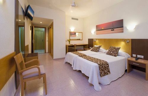 Sant Antoni de Portmany Hotel | Hotel Gran Sol Ibiza