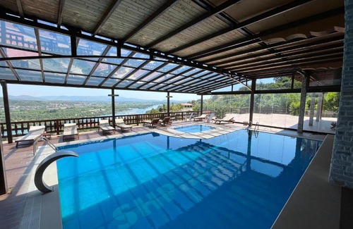 Shkoder County Hotel | Hotel Grandpa's House