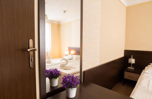 Staszow Hotel | Hotel Gwarek