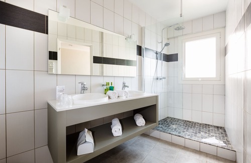 Juan-les-Pins Hotel | Hotel Helios