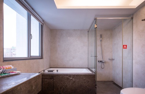 West District Hotel | Hotel Hi Xinmin