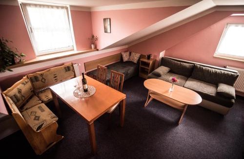 Zlic Hotel | Hotel Holzbecher Ratibořice