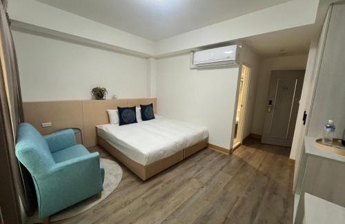 Central District Hotel | Hotel Huru House