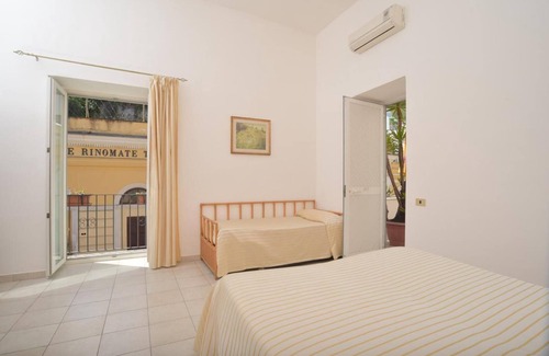 Casamicciola Terme Hotel | Hotel Il Nespolo