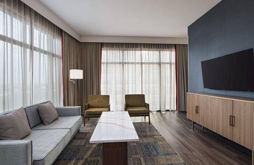 Las Colinas Hotel | Hotel Indigo Irving Las Colinas by IHG