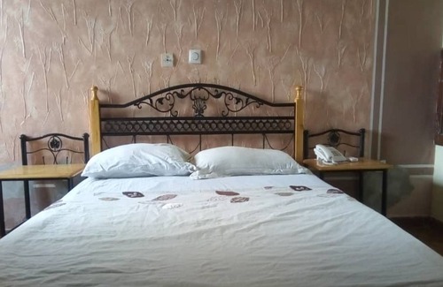 Yopougon Hotel | Hotel Kama