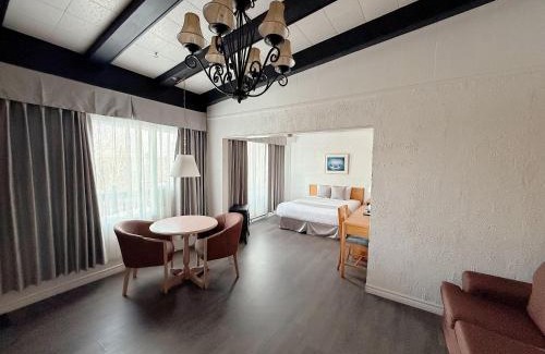 Baie Comeau Hotel | Hotel La Caravelle