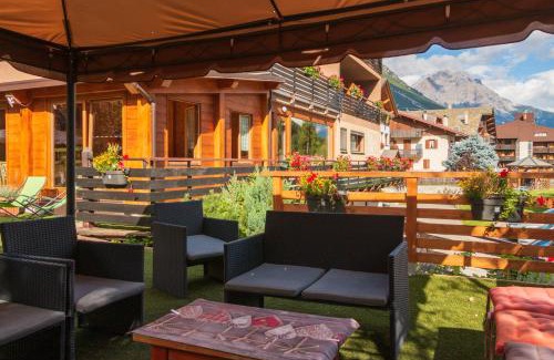 Isolaccia Hotel | Hotel La Val