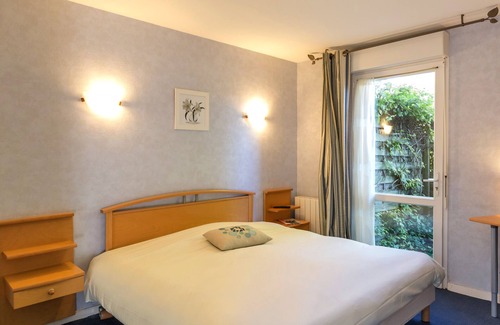 Nueil-les-Aubiers Hotel | Hotel Le Moulin de la Sorinière