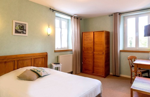 Nueil-les-Aubiers Hotel | Hotel Le Moulin de la Sorinière