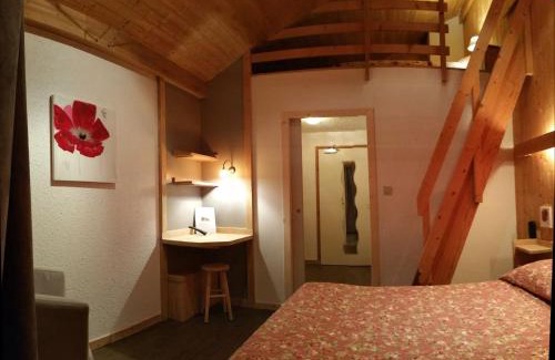Les Prodains Hotel | Hotel Les Lans