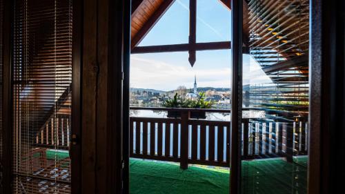 Frymburk Hotel | Hotel Leyla