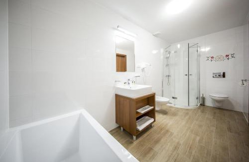 Zakopane Hotel | Hotel Logos