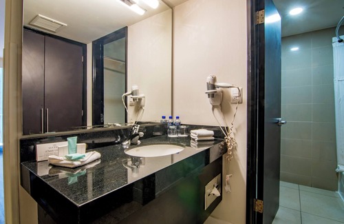 Zona Rio Hotel | Hotel Lucerna Tijuana