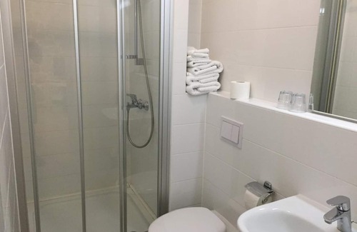 Prvic Luka Hotel | Hotel Maestral