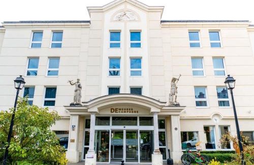 Fontainebleau Hotel | Hotel Mercure Château de Fontainebleau
