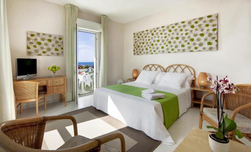 Scoglitti Hotel | Hotel Mida