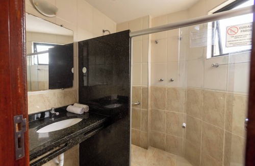 Leopoldina Hotel | Hotel Minas Tower Leopoldina by Samba