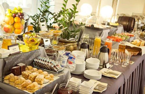 Opatow Hotel | Hotel Miodowy Młyn