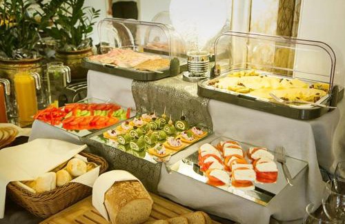 Opatow Hotel | Hotel Miodowy Młyn