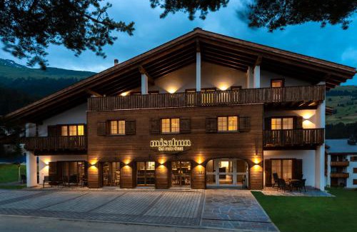 Tavanasa Hotel | Hotel Mischun