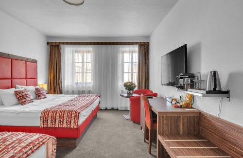 Trutnov Hotel | Hotel Nelly Kellys