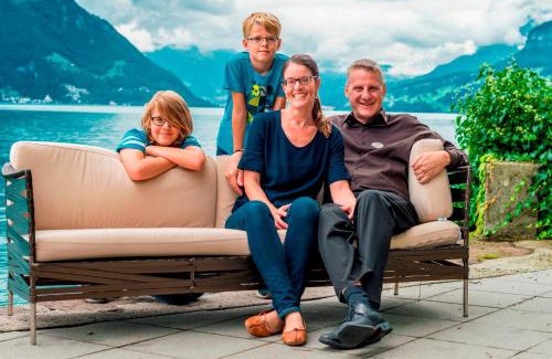 Beckenried Hotel | Hotel Nidwaldnerhof direkt am See