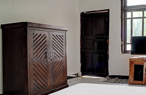 Sukabumi Hotel | Hotel O Home Stay Syariah Aom Kusman