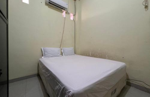 Kendari Hotel | Hotel O Mely Homestay