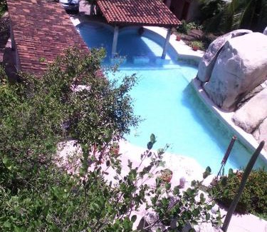 Coacoyul Bed & Breakfast | Hotel Paradise Lagoon