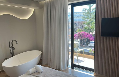 Ksamil Hotel | Hotel Parid