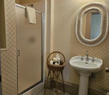 La Conner Hotel | Hotel Planter