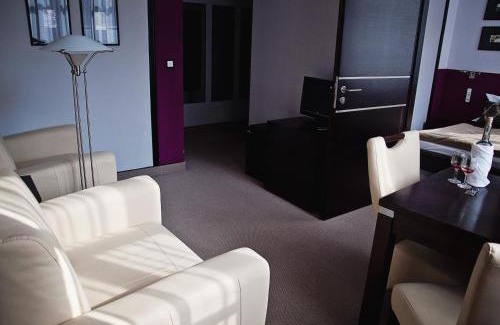 Elblag Hotel | Hotel Pod Lwem