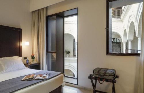 Encarnacion-Regina Hotel | Hotel Posada del Lucero