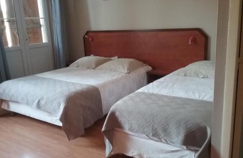 Cenac-et-Saint-Julien Hotel | Hotel Restaurant La Traverse