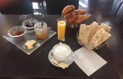 La Seyne-sur-Mer Hotel | Hotel Restaurant La Frégate