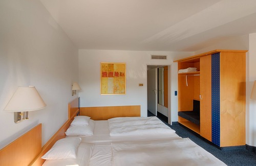 Wurzburg City Centre Hotel | Hotel & Restaurant Walfisch