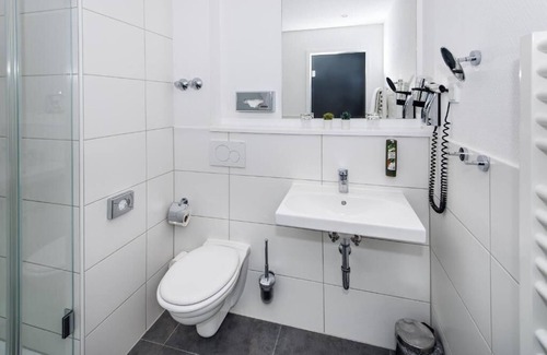 Homberg Hotel | Hotel Rheingarten Duisburg