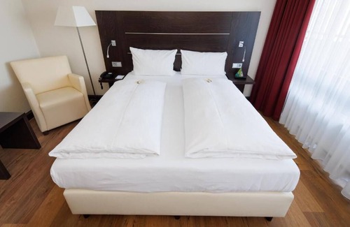 Homberg Hotel | Hotel Rheingarten Duisburg