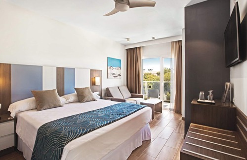 Les Meravelles Hotel | Hotel Riu Festival