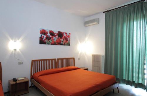 Scarlino Scalo Hotel | Hotel Rodeo Ristorante