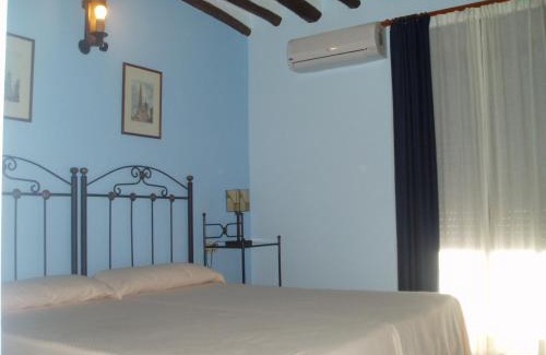 Laroles Hotel | Hotel Rural Real de Laroles Nevada bike and treeking